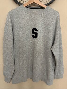 Women’s oversized sweatshirt